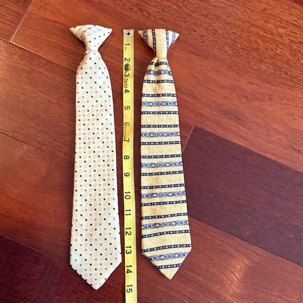 Lot of two boys clip on ties 1 dockers silk yellow, 1 unbranded yellow polyester